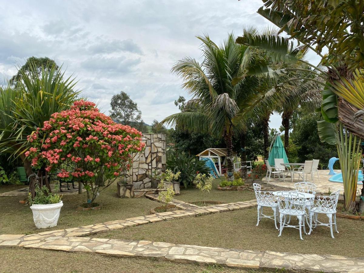 Hospedagem Recanto Das Orquideas Quatis Exteriör bild